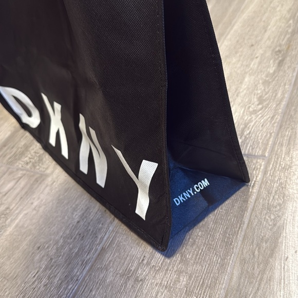 DKNY dust bag - Picture 2 of 3